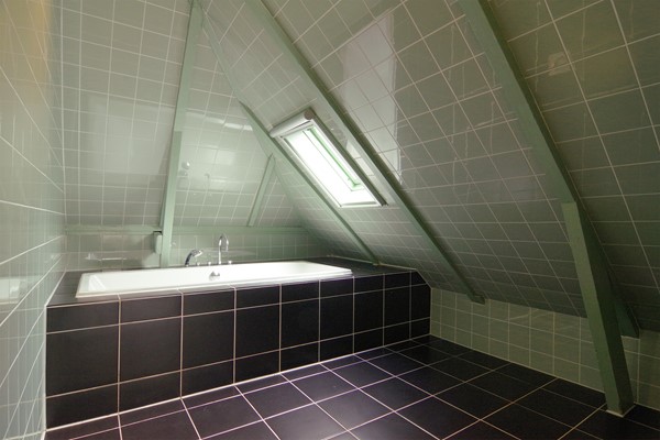 20 Badkamer 1-04.jpg